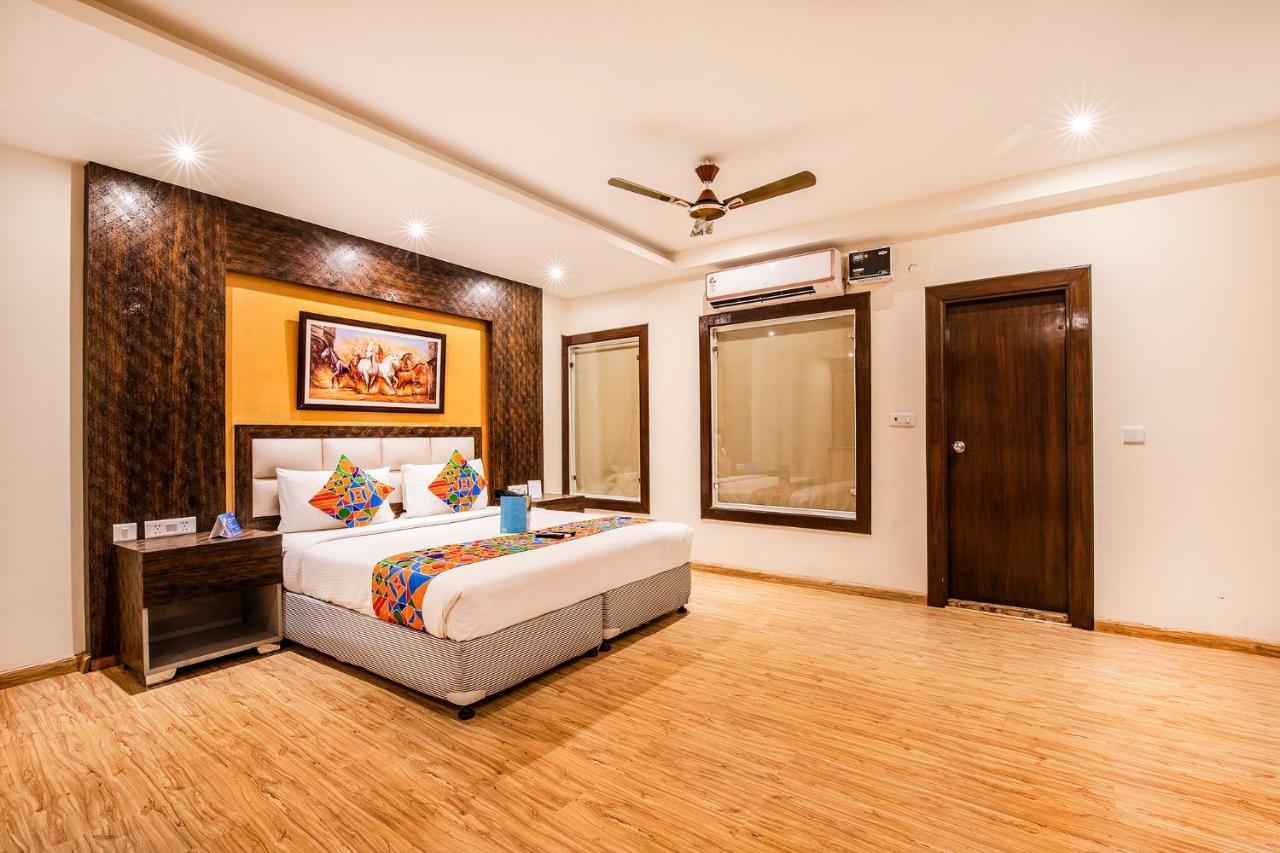 Fabhotel Shoba Estate Delhi Airport Nueva Delhi Exterior foto
